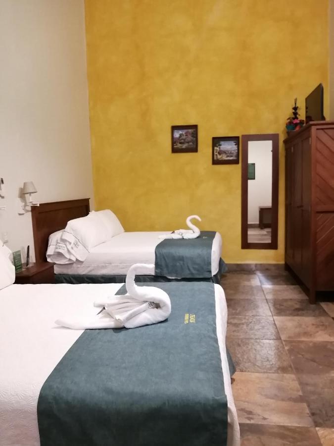 Casa Esmeralda Hotel Oaxaca Екстериор снимка